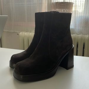 Platform boots Beautiful chocolate brown suede 90s era square toe. gorgeous!